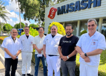 Time de compras da Honda visita a Musashi e verificam melhorias