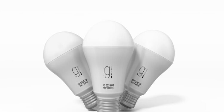 Os benefícios da lâmpada de LED! Será que vale a pena fazer essa troca?
