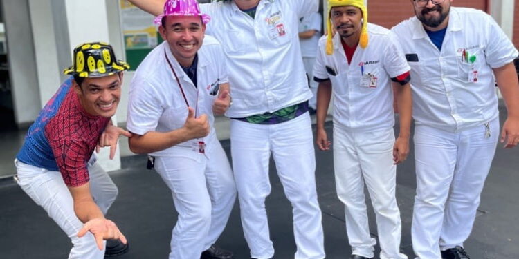 Carnaval na Musashi do Brasil