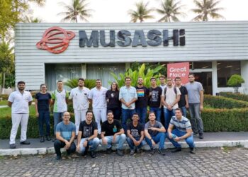 Visita dos Alunos da IFPE à Musashi do Brasil: Uma experiência inesquecível!