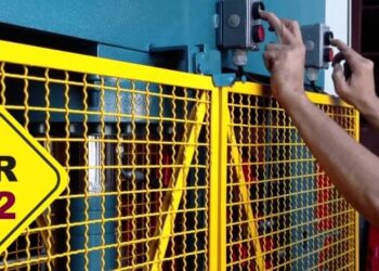 Os Riscos de Burla de Dispositivos de Segurança em Maquinários: Promovendo a Segurança na Musashi do Brasil com a NR-12