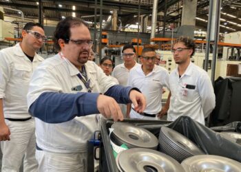 Intercâmbio de conhecimento: Colaboradores da Musashi Auto Parts México visitam a fábrica da MSB