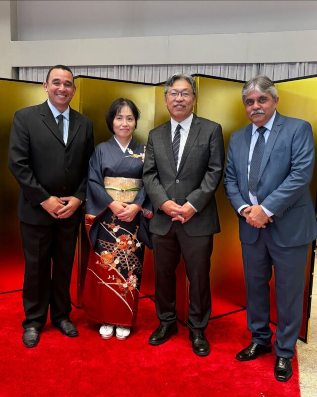 ✨ Celebração especial! O Consulado-Geral do Japão no Recife realizou uma recepção em homenagem ao aniversário do Imperador Naruhito e aos 130 anos de amizade Brasil-Japão. O evento reuniu autoridades, empresários e a comunidade nipo-brasileira, com gastronomia, cultura e apresentações incríveis! 🏯🥂

@consuladogeraldojapao_recife 
@acjr_rec 

🎶 #BrasilJapão #Amizade130Anos #CulturaJaponesa #intercâmbio